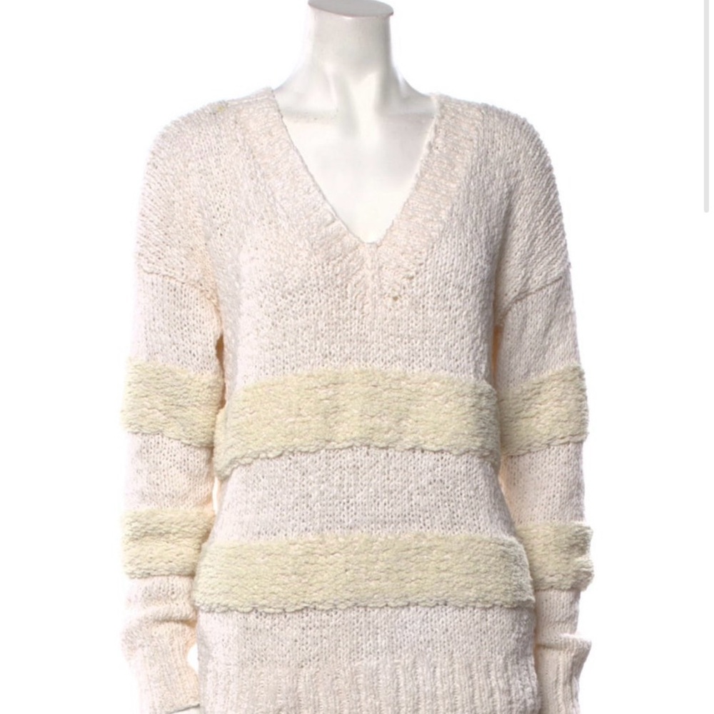 Frame sweater
